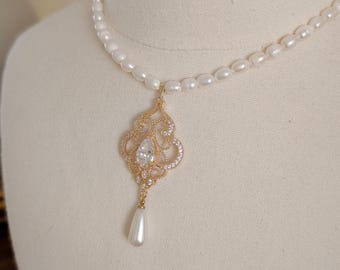 Freshwater Pearl Bridal Necklace with Vintage Gold Filigree Pendant & Teardrop Pearl – Elegant Wedding Jewelry for Brides