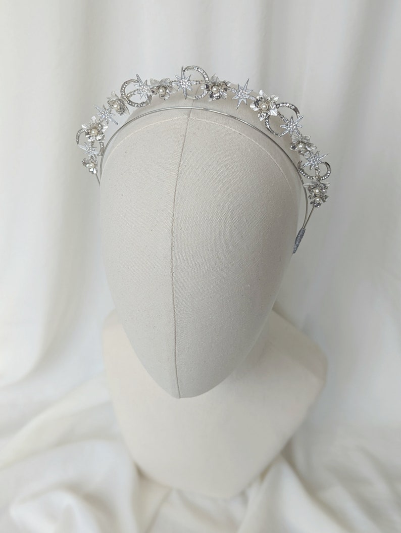 Stars Moon Flower Bridal Headband, Celestial Gold Bridal Crown, Romantic Bridal Tiara, Celestial Bridal Hair, Stars and Moon Headband, Bride image 4