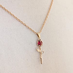 Dainty Rose Crystal Necklace, Elegant Floral Necklace, Cottagecore style necklace, Beautiful Flower Necklace