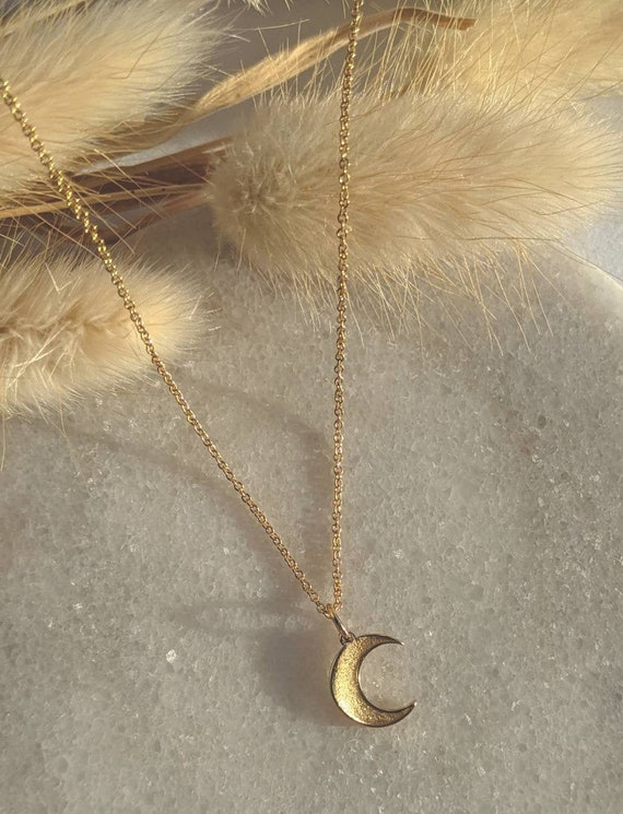 Sister Crescent Moon Necklace – Silver and Ivy