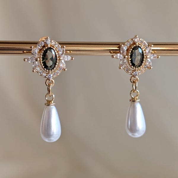 Vintage Pearl Drop Earrings • Bridal Earrings • Gold Crystal Wedding Jewelry • Mother of Bride • Bridesmaid Gift