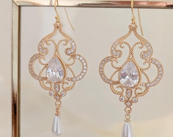 Vintage Gold Filigree Crystal and Pearl Drop Earrings, Bridal Statement Jewelry, Chandelier Dangle Earrings, Wedding Accessories
