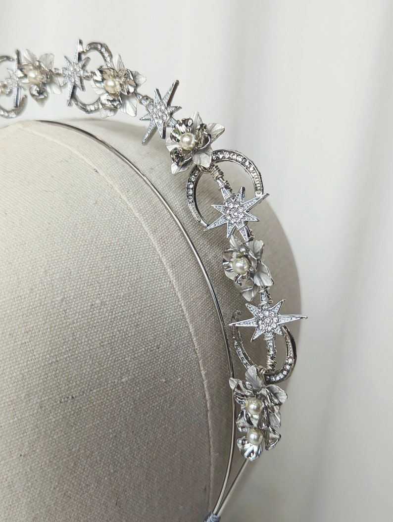 Stars Moon Flower Bridal Headband, Celestial Gold Bridal Crown, Romantic Bridal Tiara, Celestial Bridal Hair, Stars and Moon Headband, Bride image 3