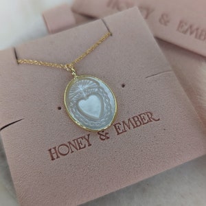 Gold Muschel Halskette mit Gravur, Herz Anhänger Halskette, Layering Halskette, Goldschmuck, Geschenke für sie,