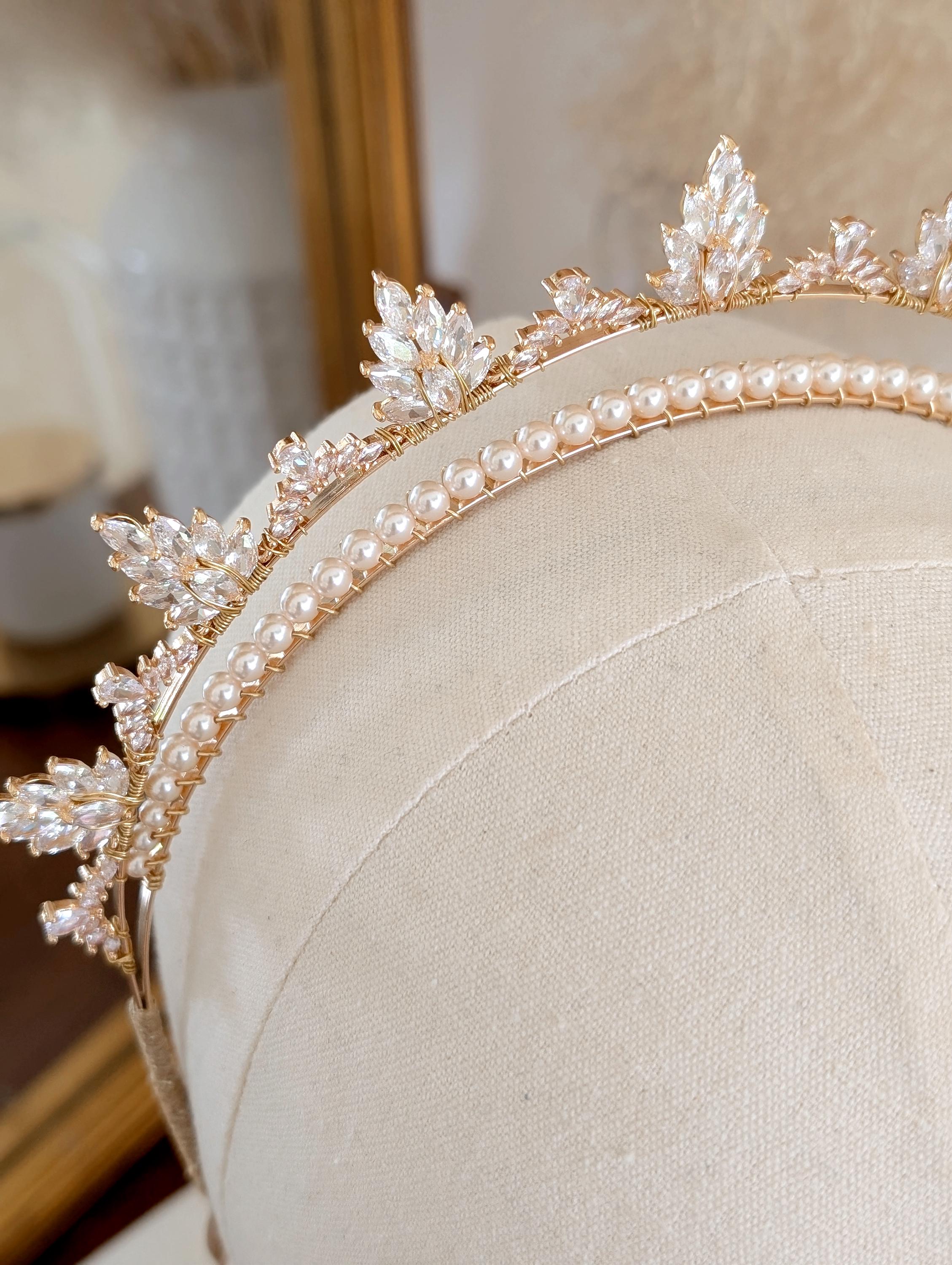 Vintage Style Bridal Headpiece for Wedding, Gold Bridal  display picture 1