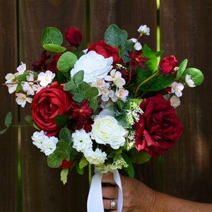 Bridal bouquet, Burgundy wedding bouquet, Deep red wedding bouquet, Burgundy bridal bouquet, Winter wedding bouquet, Burgundy wedding