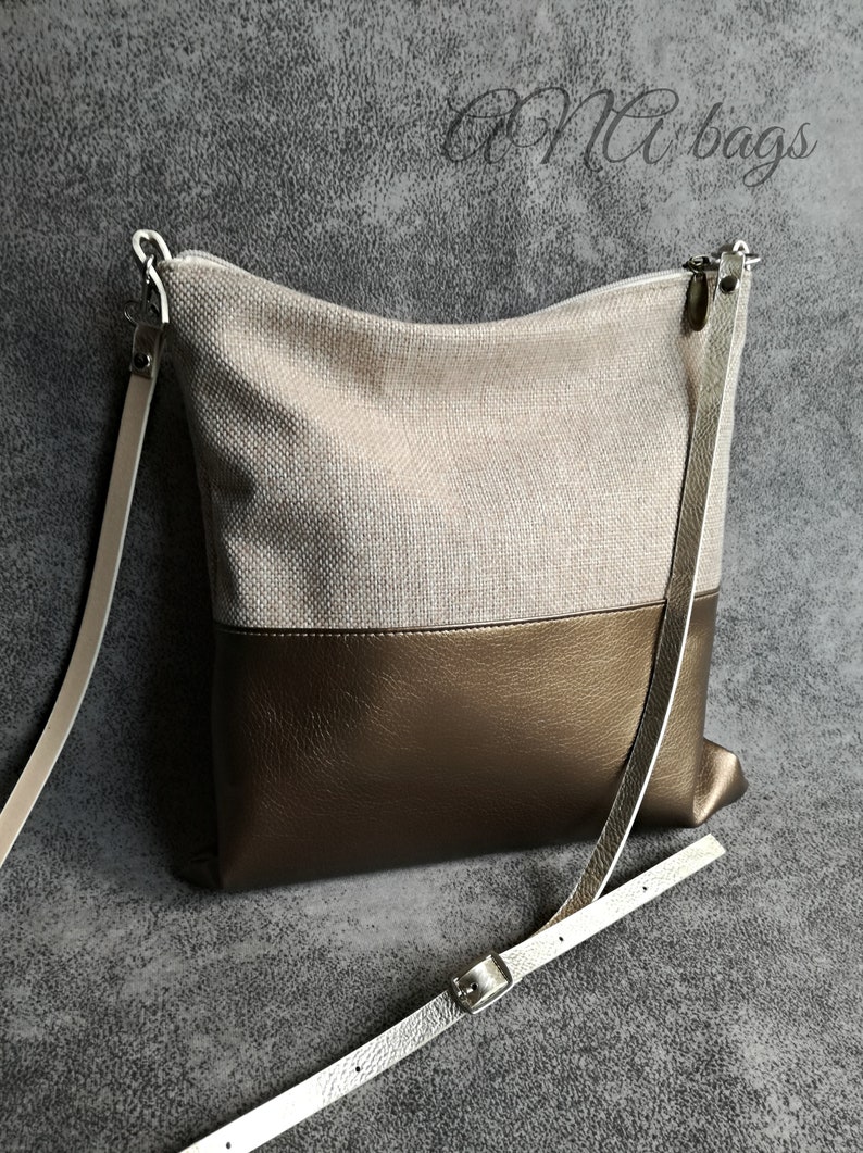 the simple crossbody bag