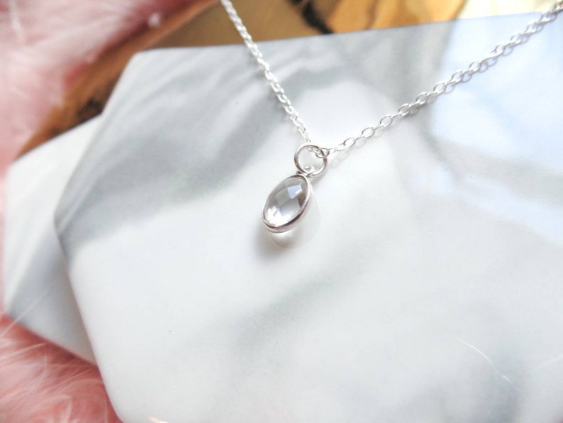 Bridesmaid Gift Crystal Necklace Gift for Her Gemstone Necklace Sterling Silver Crystal Quartz Dainty Necklace Clear Quartz