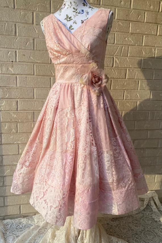 lace races dress White lace dress races