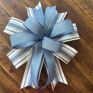 Noeud de couronne de ferme, ruban métallique rayé bleu crème, décoration de tous les jours