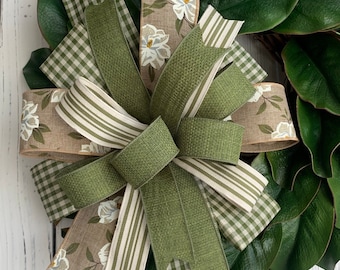 Magnolia Wreath and Lantern Accent Bow, Southern Charm Floral Decor, Front Door Country Cottage Decor