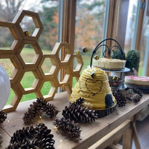 Mommy to Bee Honeycomb Cupcake Display image 1