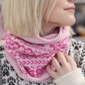 SPRING FAE, rosa fucsia, cuello de punto, patrón fair-isle noruego, algodón, calentador de cuello nórdico, algodón de invierno