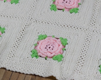 Vintage Pink Flower Afghan