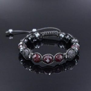 メンズガーネットビーズブレスレット - ブラックアゲート＆溶岩石ブレスレット - 調節可能なクリスタルブレスレット - 男性用ギフト - 男性用マクラメブレスレット