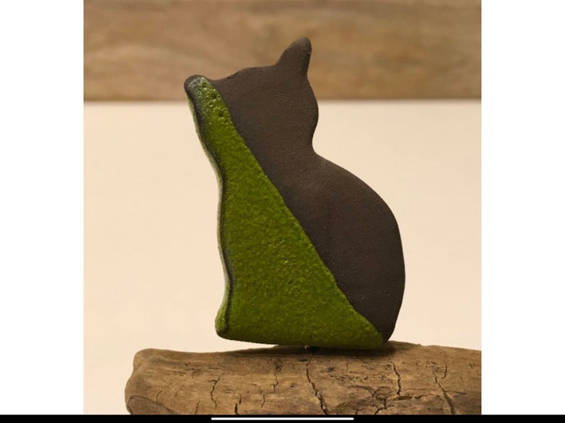 Three little enameled cats sitting on driftwood image 8