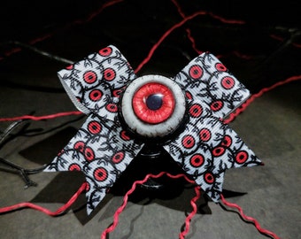 Creepy Eye Hair Clip (Red)