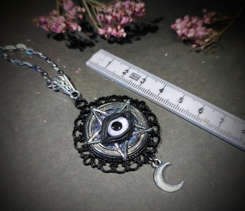 Witch Eye Necklace 3 variants image 4