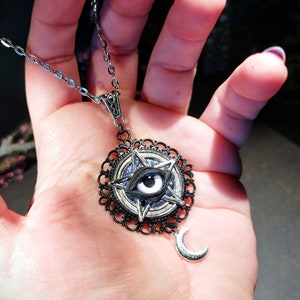 Witch Eye Necklace 3 variants image 5