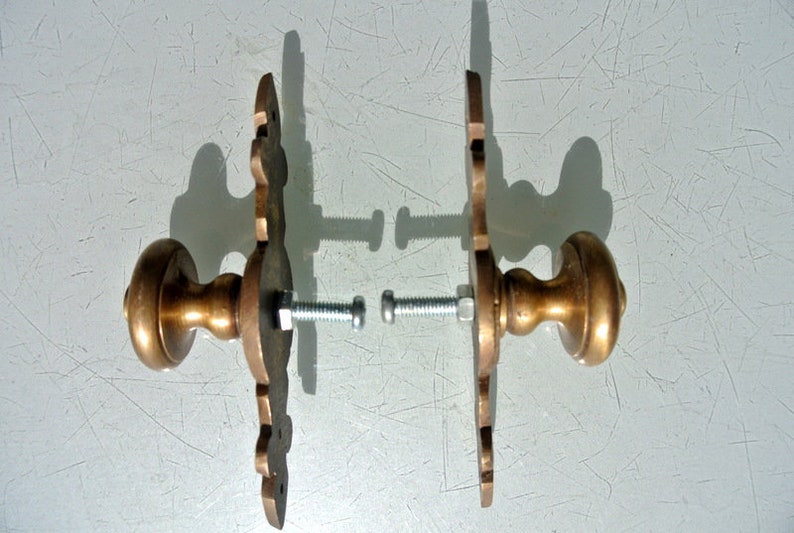 2 small old style vintage Cabinet Door solid pure Brass KNOB Drawer Pull backplate gothic 8.5 cm