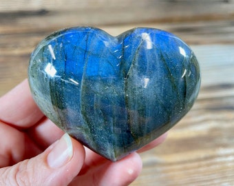 Labradorite Heart, Polished Heart-Shaped Labradorite Crystal