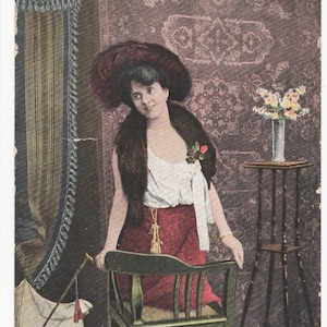 GLAMOURÖSE FRAU, großer Hut und Sonnenschirm, T.E.L. Serie Boudoir 762, Antike Postkarte, Gesendet 1904