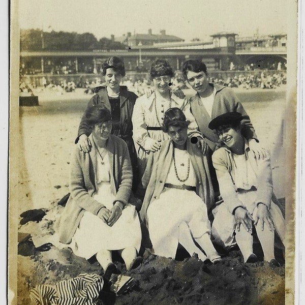 LADIES visit the SEASIDE, c1930, Lovely FASHIONS, Vintage British Real Photo Postcard