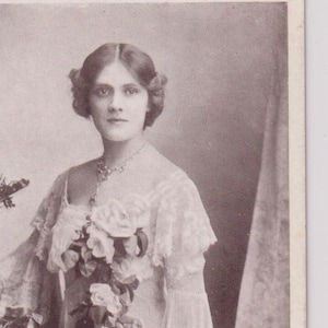 Miss LILY BRAYTON, Edwardian Actress, Antique Real Photo Postcard, Philco, c1908