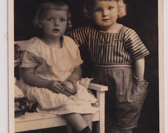 Antique German Studio Postcard, Sweet CHILDREN, Atelier Guttges, Zittau, c1910s
