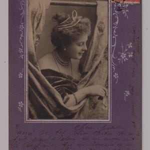 DONNA GLAMOUROUS, Meravigliosa moda e gioielli, Antica cartolina francese con foto autentica, pubblicata nel 1904