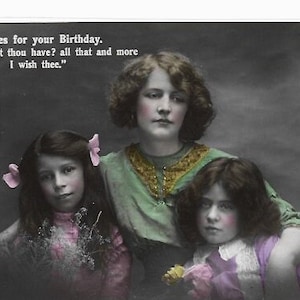 MUTTER und KINDER, reizende Mode, antike reale Foto-Geburtstagspostkarte, Aristophot, gepostet 1912