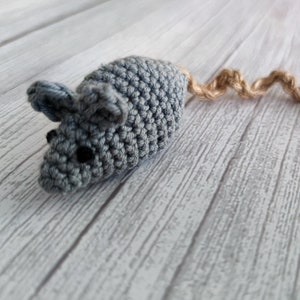 Cat toy - Jute tail mouse - Bell / Catnip (With or without)