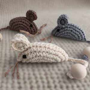 Instinct Mouse - crocheted cat toy - handmade toy with wooden bead and jute whiskers - can be personalized with catnip or a bell