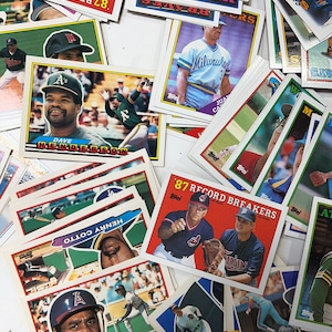 Set di 50 carte da baseball vintage (anni '70 -'80).