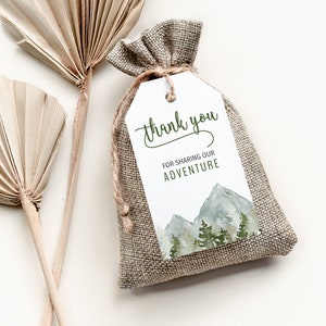 L'aventure commence Étiquette de cadeau de naissance | Étiquette de remerciement Woodland | Baby shower aventure | Modèle d'étiquette modifiable pour baby shower en montagne