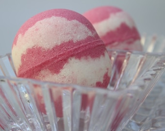 Japanese Cherry Blossom Luxury Bath Bomb