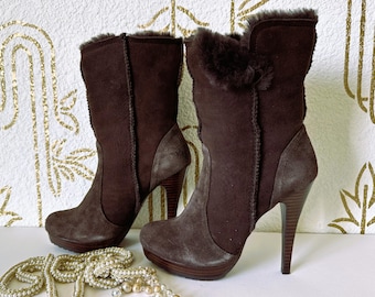 Vintage CHARLES DAVID Suede Ankle Boots, Fur Lined, Size 6.5B