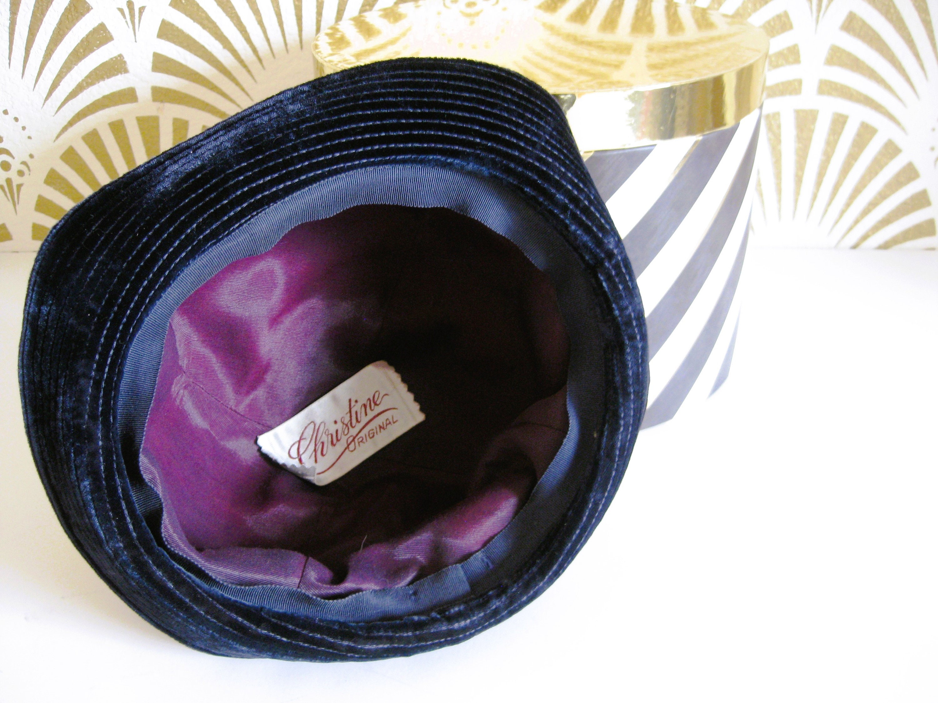 CHRISTINE ORIGINAL, Designer Vintage Hat, Luxurious and Lush Dark Blue Velvet, Cloche/fedora Style, 1970s, so Chic - Etsy CHRISTINE ORIGINAL, Designer Vintage Hat, Luxurious and Lush Dark Blue Velvet, Cloche/fedora Style, 1970s, so Chic - Etsy