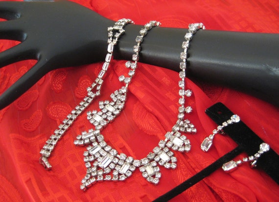 KRAMER Necklace, Bracelet, and Dangle Earrings, P… - image 6