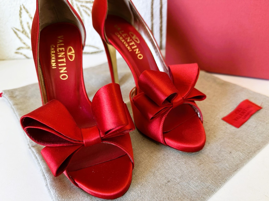 【新品未使用】Valentino サテン装飾サンダル 37 ビーズ刺繍 レッド il_1080xN.6874657382_nkyi.jpg