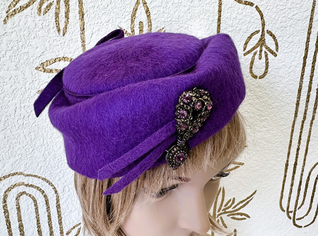 Vintage Women\'s Purple Hat 100% Wool Black Bow Pearls Retro Princess Made in USA Vintage Black Wide Brim Hat With Feathers - Etsy main image 2
