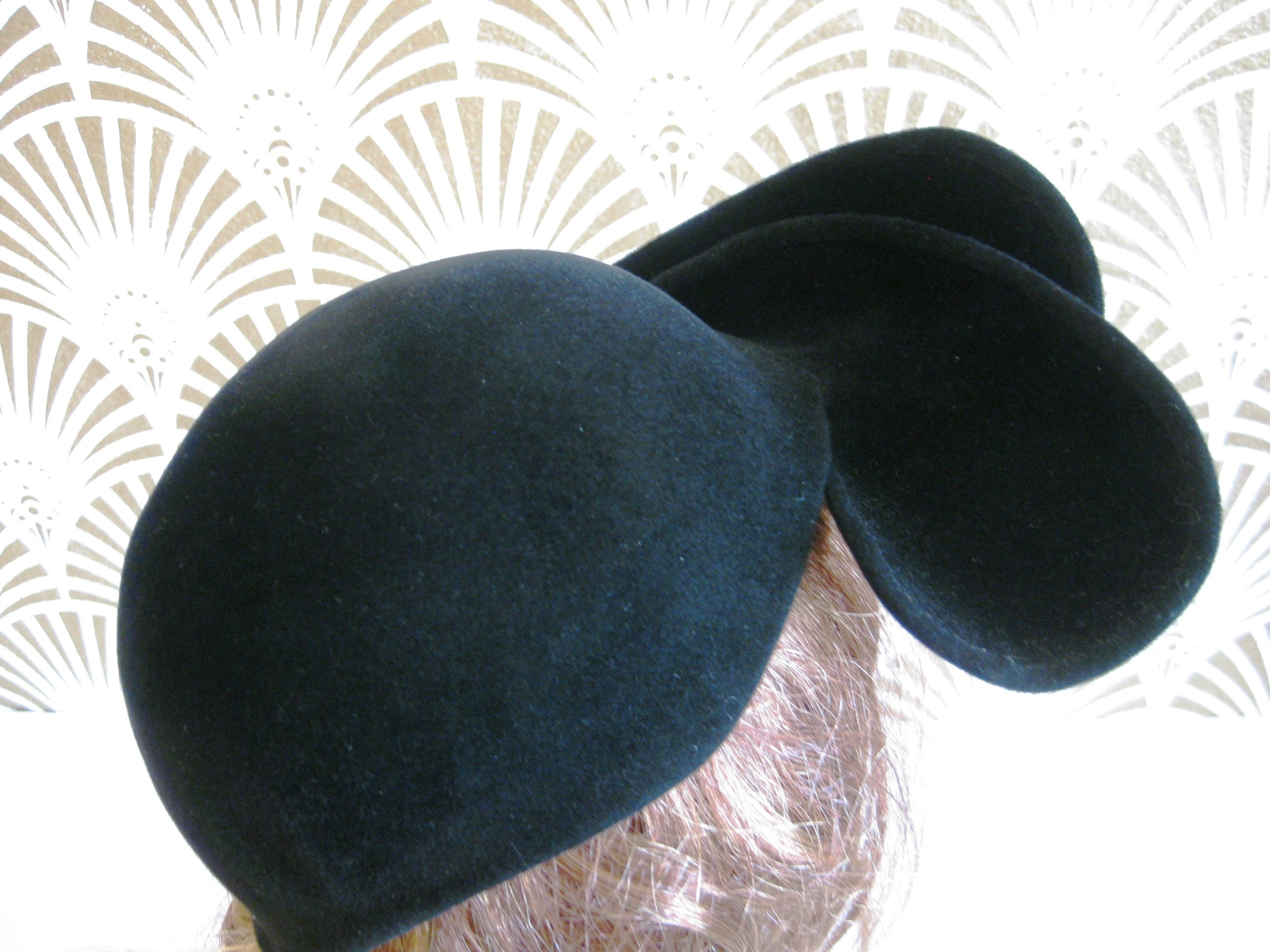 Vintage Borsalino Cloche Hat: Black Plush Fabric, Made in  display picture 2