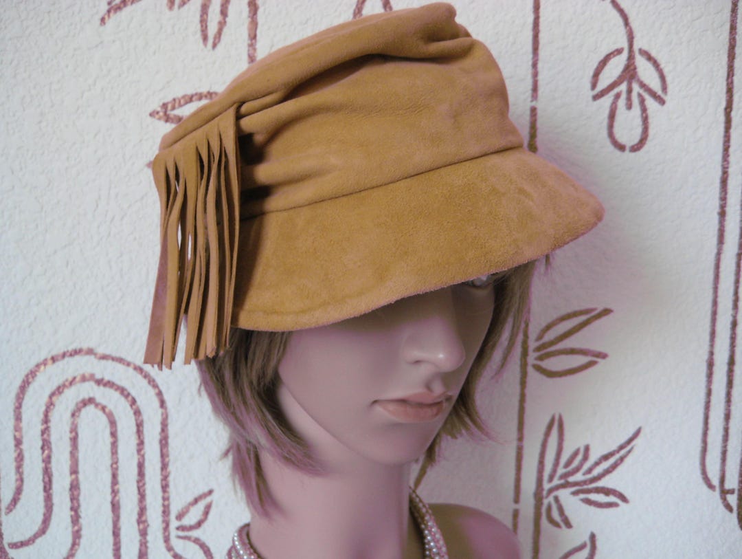 Janelle sueded bucket hat NWOT Suede Bucket Hat, D main image 3