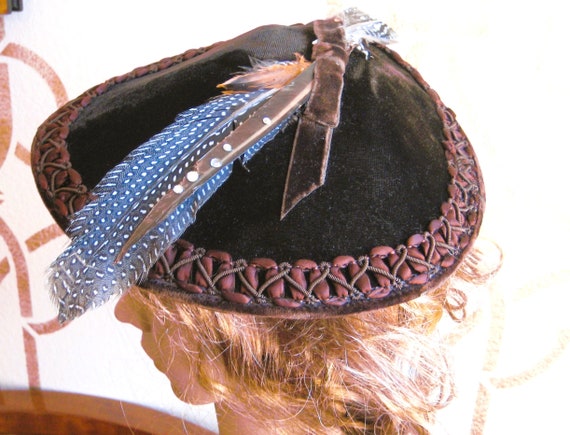 Vintage Hat, Brown Velvet Saucer Style, Adorned w… - image 6