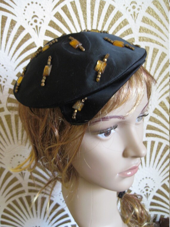 EUGENIE MODES Black Satin Cocktail Hat, with Ambe… - image 8