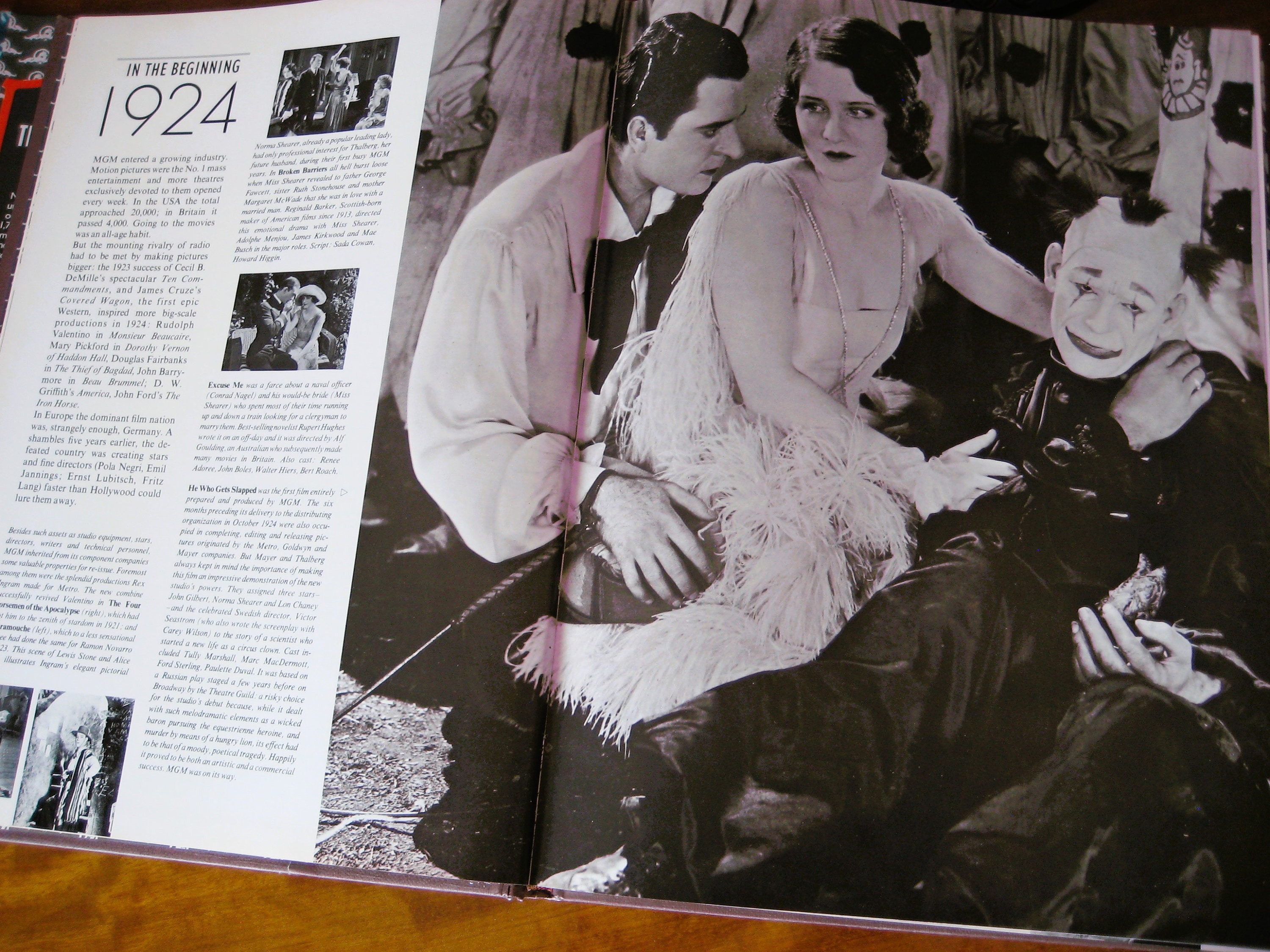 洋書 THE MGM Story by John Douglas Eames THE MGM STORY, the Complete History of Fifty-seven Roaring