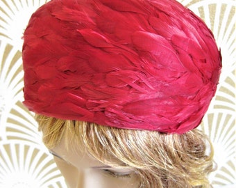 DOWA New York, Designer Vintage Hat, Feathers in Shades of Magenta, Pillbox/Toque Style Hat, Felt Body, Mid-Century, Stunning!