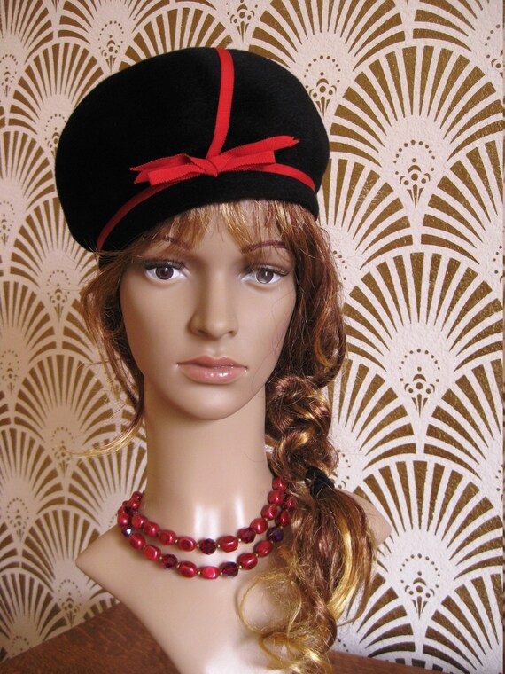Black Felt Hat, Designer Hattie Carnegie, Red Ribbon Bow 