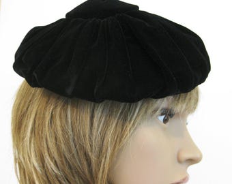 HATTIE CARNEGIE, Vintage Hat, Signed, Haute Couture Designer, Soft Gathered Black Velvet, Center Crown Detail, 1950s