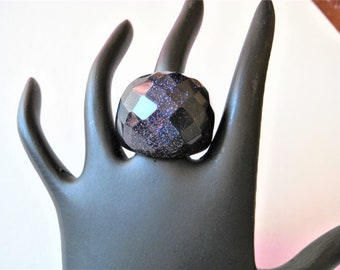 Vintage Bubble Ring, Lucite Faceted Glitter Ring, Black, Shades of Purple, Size 9, Estate Find, Mod Statement Ring, Such Fun!
